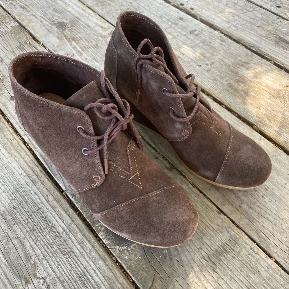 (163) Toms wedges